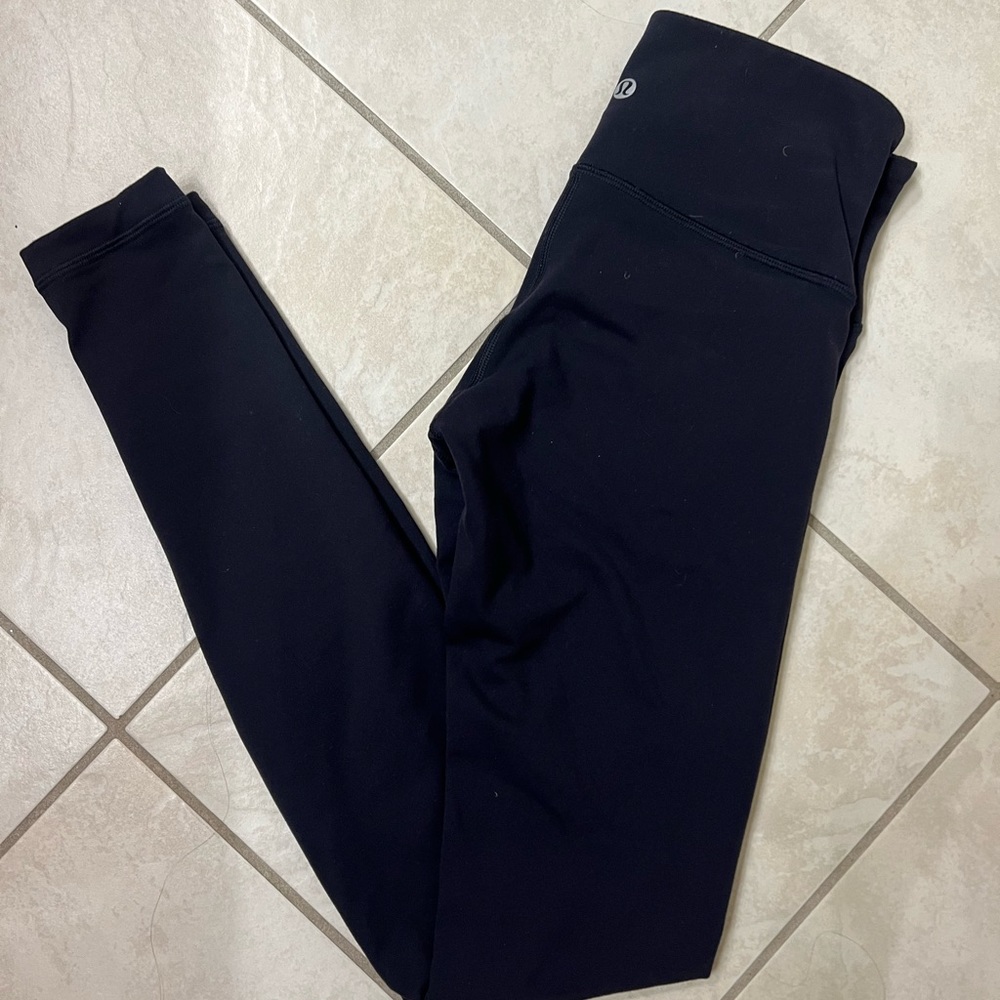 Lululemon Wounded under 28” navy blue